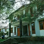 Gdw Hotel & Cottage